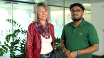 Nadja und Ahesh stehen dafür, dass bei BASF in der Schweiz das Alter keine Rolle spielt. 
Nadja et Ahesh sont la preuve que l'âge ne joue aucun rôle chez BASF en Suisse. Nadja und Ahesh stehen dafür, dass bei BASF in der Schweiz das Alter keine Rolle spielt. 
Nadja et Ahesh sont la preuve que l'âge ne joue aucun rôle chez BASF en Suisse.