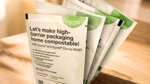 The certified home-compostable biopolymer ecovio® can now be used to manufacture different barrier structures based on paper or plastic substrates for flexible packaging. 
Photo: BASF 