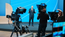 Dr. Markus Kamieth at the Annual Shareholders’ Meeting 2025 Dr. Markus Kamieth at the Annual Shareholders’ Meeting 2025