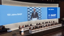 Dr. Kurt Bock, Chairman of the Board of Executive Directors, speaking to the Annual Shareholders’ Meeting. Dr. Kurt Bock, Chairman of the Board of Executive Directors, speaking to the Annual Shareholders’ Meeting.