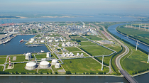 Overview of BASF production plant surrounded by water and greenery  Overview of BASF production plant surrounded by water and greenery