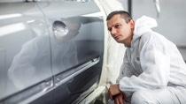 Mit Härtern der Ultra Linie von Covestro formulierte Reparaturlacke der BASF erfüllen höchste Sicherheitsstandards bei gleichbleibender Premiumqualität, auch in puncto Optik. © Covestro Mit Härtern der Ultra Linie von Covestro formulierte Reparaturlacke der BASF erfüllen höchste Sicherheitsstandards bei gleichbleibender Premiumqualität, auch in puncto Optik. © Covestro