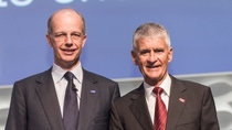 From left: Dr. Kurt Bock (Chairman of the Board of Executive Directors) and Dr. Jürgen Hambrecht (Chairman of the Supervisory Board) From left: Dr. Kurt Bock (Chairman of the Board of Executive Directors) and Dr. Jürgen Hambrecht (Chairman of the Supervisory Board)