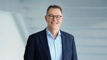 Michael Heinz, Member of the Board of Executive Directors, BASF SE, Chairman and Chief Executive Officer, BASF Corporation, located in Florham Park, New Jersey, United States, responsible for the divisions Monomers; Performance Materials; Petrochemicals; Intermediates; Region North America; Region South America Michael Heinz, Member of the Board of Executive Directors, BASF SE, Chairman and Chief Executive Officer, BASF Corporation, located in Florham Park, New Jersey, United States, responsible for the divisions Monomers; Performance Materials; Petrochemicals; Intermediates; Region North America; Region South America