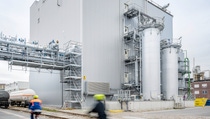 Die neue Fermentationsanlage für biologische und biotechnologiebasierte Pflanzenschutzmittel in Ludwigshafen erhöht die Produktionsflexibilität und die Widerstandsfähigkeit der Lieferketten und ermöglicht Landwirten Zugang zu innovativen Pflanzenschutzprogrammen.
Foto: BASF