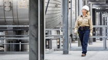 Process Technician Jana Price beside steam drum of the steam cracker at BASF TOTAL Petrochemicals LLC in Port Arthur, Texas. The site produces basic petrochemicals and operates one of the worldâs largest flexible feed steam crackers and the worldâs largest butadiene extraction facility.
Print free of charge. Copyright by BASF.

Prozesstechnikerin Jana Price neben der Dampftrommel des Steamcrackers der BASF TOTAL Petrochemicals LLC in Port Arthur, Texas. Der Standort produziert petrochemische Basischemikalien und betreibt einen der weltweit grÃ¶Ãten Steamcracker, der verschiedene Rohstoffe verarbeiten kann, sowie die grÃ¶Ãte Butadien-Extraktionsanlage der Welt.
Abdruck honorarfrei. Copyright by BASF.,Process Technician Jana Price beside steam drum of the steam cracker at BASF TOTAL Petrochemicals LLC in Port Arthur, Texas. The site produces basic petrochemicals and operates one of the world’s largest flexible feed steam crackers and the world’s largest butadiene extraction facility.
Print free of charge. Copyright by BASF.

Prozesstechnikerin Jana Price neben der Dampftrommel des Steamcrackers der BASF TOTAL Petrochemicals LLC in Port Arthur, Texas. Der Standort produziert petrochemische Basischemikalien und betreibt einen der weltweit größten Steamcracker, der verschiedene Rohstoffe verarbeiten kann, sowie die größte Butadien-Extraktionsanlage der Welt.
Abdruck honorarfrei. Copyright by BASF.