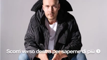 Modello con giacca nera