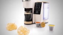 The American coffee brand Bruvi® uses Ultrason® E 2010 to manufacture the extractor lens in its coffee brewers.
Photo: BASF SE
The American coffee brand Bruvi® uses Ultrason® E 2010 to manufacture the extractor lens in its coffee brewers.
Photo: BASF SE