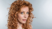 Aufbauend auf dem Erfolg ihrer Farbtrendkollektion 2017 âLife in full colorâ gibt die BASF nun eine inoffizielle Vorschau auf ihr nächstes Hairstyling-Trendkonzept âAliveâ. Von der Natur inspiriert, steht es für die Neuerfindung eines natürlichen Aussehens. Vom âBig Volume Styling Mousseâ bis zum âMermaid Curls Heat Protection Serumâ setzt das Konzept auf den zunehmenden Verbrauchertrend hin zu lockeren und unstrukturierten Frisuren.
Following the success of its 2017 Color Trends collection âLife in full colorâ, BASF is now offering a sneak preview of its upcoming hair styling trends concept: âAliveâ. Inspired by nature, it demonstrates the reinvention of a natural look. From âBig Volume Styling Mousseâ to âMermaid Curls Heat Protection Serumâ, the concept builds on the growing consumer trend for casual, unstructured hair styles.,Aufbauend auf dem Erfolg ihrer Farbtrendkollektion 2017 „Life in full color“ gibt die BASF nun eine inoffizielle Vorschau auf ihr nächstes Hairstyling-Trendkonzept „Alive“. Von der Natur inspiriert, steht es für die Neuerfindung eines natürlichen Aussehens. Vom „Big Volume Styling Mousse“ bis zum „Mermaid Curls Heat Protection Serum“ setzt das Konzept auf den zunehmenden Verbrauchertrend hin zu lockeren und unstrukturierten Frisuren.
Following the success of its 2017 Color Trends collection “Life in full color”, BASF is now offering a sneak preview of its upcoming hair styling trends concept: “Alive”. Inspired by nature, it demonstrates the reinvention of a natural look. From “Big Volume Styling Mousse” to “Mermaid Curls Heat Protection Serum”, the concept builds on the growing consumer trend for casual, unstructured hair styles. Aufbauend auf dem Erfolg ihrer Farbtrendkollektion 2017 âLife in full colorâ gibt die BASF nun eine inoffizielle Vorschau auf ihr nächstes Hairstyling-Trendkonzept âAliveâ. Von der Natur inspiriert, steht es für die Neuerfindung eines natürlichen Aussehens. Vom âBig Volume Styling Mousseâ bis zum âMermaid Curls Heat Protection Serumâ setzt das Konzept auf den zunehmenden Verbrauchertrend hin zu lockeren und unstrukturierten Frisuren.
Following the success of its 2017 Color Trends collection âLife in full colorâ, BASF is now offering a sneak preview of its upcoming hair styling trends concept: âAliveâ. Inspired by nature, it demonstrates the reinvention of a natural look. From âBig Volume Styling Mousseâ to âMermaid Curls Heat Protection Serumâ, the concept builds on the growing consumer trend for casual, unstructured hair styles.,Aufbauend auf dem Erfolg ihrer Farbtrendkollektion 2017 „Life in full color“ gibt die BASF nun eine inoffizielle Vorschau auf ihr nächstes Hairstyling-Trendkonzept „Alive“. Von der Natur inspiriert, steht es für die Neuerfindung eines natürlichen Aussehens. Vom „Big Volume Styling Mousse“ bis zum „Mermaid Curls Heat Protection Serum“ setzt das Konzept auf den zunehmenden Verbrauchertrend hin zu lockeren und unstrukturierten Frisuren.
Following the success of its 2017 Color Trends collection “Life in full color”, BASF is now offering a sneak preview of its upcoming hair styling trends concept: “Alive”. Inspired by nature, it demonstrates the reinvention of a natural look. From “Big Volume Styling Mousse” to “Mermaid Curls Heat Protection Serum”, the concept builds on the growing consumer trend for casual, unstructured hair styles.