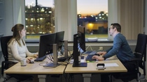 Two people with expertise in business sciences in an BASF Ludwigshafen office. Two people with expertise in business sciences in an BASF Ludwigshafen office.