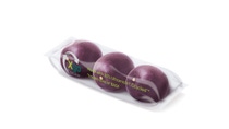 The packaging’s MAP properties preserve the quality of the passion fruit. The packaging’s MAP properties preserve the quality of the passion fruit.