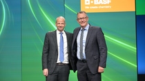 Dr. Markus Kamieth, Chairman of the Board of Executive Directors of BASF SE, and Michael Heinz (Member of the Board of Executive Directors of BASF SE until April 30, 2026) 
Photo: BASF SE