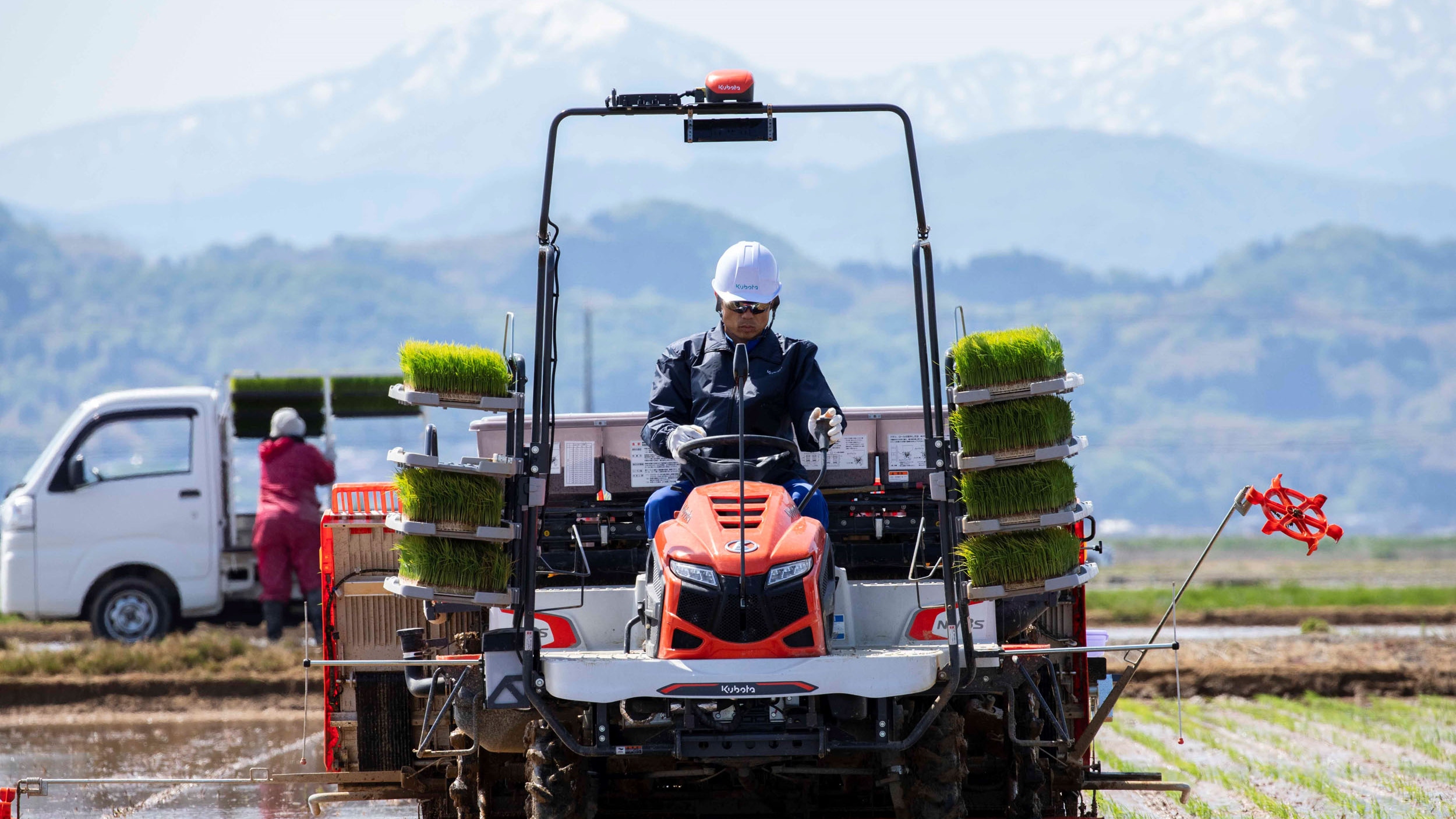 BASFの「xarvio® FIELD MANAGER」とクボタの「KSAS」間のシステム連携 BASFの「xarvio® FIELD MANAGER」とクボタの「KSAS」間のシステム連携