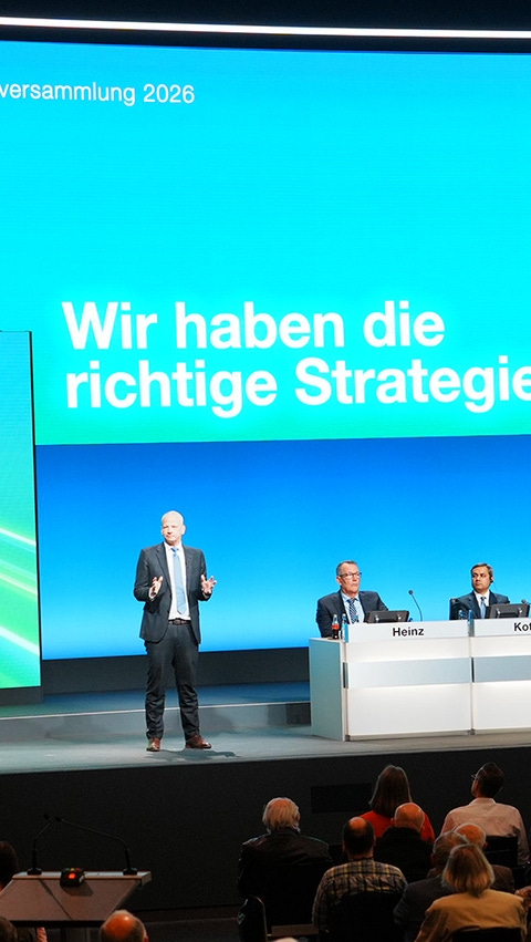 Dr. Markus Kamieth, the Board of Executive Directors and Supervisory Board at the Annual Shareholders’ Meeting 2025
