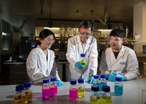 Researchers evaluate color samples of the new low electrical conductivity coolants in a BASF lab in Shanghai, China.
Photo: BASF Researchers evaluate color samples of the new low electrical conductivity coolants in a BASF lab in Shanghai, China.
Photo: BASF