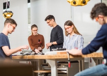 BASF bietet Herbst und Winter am Standort Ludwigshafen verschiedene Angebote zur Berufsorientierung an.
