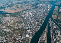 BASF is investing a mid-double-digit million-euro amount in a new alcoholates plant at its site in Ludwigshafen, Germany. The plant will produce sodium methylate and potassium methylate, two important chemicals used for the production of biodiesel and for pharmaceutical and agricultural applications. Utilizing state-of-the-art technology, the new plant will replace the existing production facility in Ludwigshafen and is expected to start up in the second half of 2027.
Photo: BASF