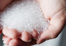 BASF is actively committed to the prevention of losses of plastic pellets, flakes and powders during their handling in production, processing, recycling and transportation as part of the OCS program.
Photo: BASF SE BASF is actively committed to the prevention of losses of plastic pellets, flakes and powders during their handling in production, processing, recycling and transportation as part of the OCS program.
Photo: BASF SE