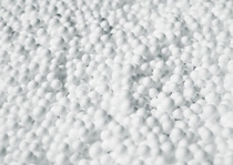 Fossil resources substituted by pyrolysis oil from chemical recycling in the production process of Styropor® Ccycled®  
Photo: BASF Fossil resources substituted by pyrolysis oil from chemical recycling in the production process of Styropor® Ccycled®  
Photo: BASF