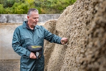 Gemeinsame Lösung für Vor-Ort-Analyse von Futtermitteln von trinamiX und Eurofins Agro Testing 
Copyright: trinamiX GmbH 