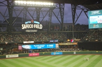By engaging fans in the stadium, BASF's partnership with the Seattle Mariners demonstrates the value of organic waste collection. By engaging fans in the stadium, BASF's partnership with the Seattle Mariners demonstrates the value of organic waste collection.