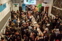 The 14 design competitors sketch at a table surrounded by hundreds of onlookers during the 2016 Middlecott Sketchbattle presented by BASF. The 14 design competitors sketch at a table surrounded by hundreds of onlookers during the 2016 Middlecott Sketchbattle presented by BASF.