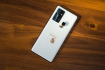 trinamiX entwickelt mit LUMILEDS und VIAVI weltweit erstes Consumer-Spectroscopy-Modul für Smartphones, mit dem maßgeschneiderte Anwendungslösungen realisiert werden können. (Foto: trinamiX)