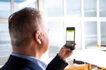 Könnten Smartphone-Displays künftig ohne Aussparung auskommen? trinamiX ebnet den Weg für neue Smartphone-Designs und ein verbessertes Smartphone-Erlebnis. 