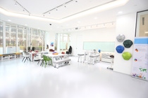 BASF is connecting with designers in Asia Pacific at a new regional platform for design activities, located in Shanghai. designfabrik® helps designers in Asia Pacific realize their concepts by bridging the gaps between creative ideas and the possibilities of various materials.