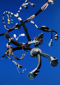 In Anwendungen wie Kabelbäumen sind robuste und bruchsichere Steckverbinder erforderlich, da ein Austausch defekter, einzelner Endteile mit sehr hohem Arbeits- und Kostenaufwand verbunden ist. Speziell für diese Anwendung weist die neue PBT-Type optimierte Produkteigenschaften auf: Ultradur B4340ZG2 HSP für dünnwandige Steckverbinder kombiniert eine hervorragende Fließfähigkeit mit einer sehr guten Schlagzähigkeit.In applications such as wire harnesses, robust and unbreakable plug-in connectors are needed as replacing broken, individual end sections involves a great deal of work and expenditure. Specifically for this application, the new PBT grade has optimized product properties: Ultradur B4340ZG2 HSP for thin-walled plug-in connectors combines high flowability with very good impact strength.