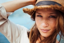 BASFs Wirkstoff Hydrasensyl® Glucan spendet der Haut Feuchtigkeit und macht sie geschmeidig. BASFs Wirkstoff Hydrasensyl® Glucan spendet der Haut Feuchtigkeit und macht sie geschmeidig.