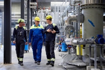 BASF hat im Rahmen ihres ChemCyclingTM-Projekts 20 Millionen € in Quantafuel investiert, ein Start-up-Unternehmen mit Sitz in Oslo, Norwegen. Quantafuel ist auf die Pyrolyse von gemischten Kunststoffabfällen und die Aufreinigung des dabei entstehenden Öls spezialisiert. BASF speist das Pyrolyseöl aus der Anlage von Quantafuel in Skive in ihren Produktionsverbund in Ludwigshafen ein und stellt daraus neue chemischen Produkte unter Anwendung eines Massenbilanzansatzes her. Diese Produkte weisen die gleiche Qualität auf wie Produkte aus fossilen Rohstoffen. BASF und Quantafuel arbeiten zudem gemeinsam daran, die Technologie von Quantafuel weiterzuentwickeln und zu optimieren. 