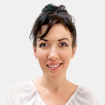 Porträt von Mona Simion