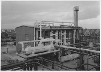 In 1931 BASF filed the patent for the manufacturing of Polyisobutene, which was sold under the product name Oppanol. The picture shows the cooling unit of the Oppanol plant at Ludwigshafen site in 1952.
Photo: BASF