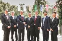 巴斯夫將收購熱塑性聚氨酯粘合劑全球領導者台灣欣順
左起第三位:巴斯夫特性材料業務部總裁楊銳(Raimar Jahn)
右起第四位:欣順董事長兼總經理週學文 巴斯夫將收購熱塑性聚氨酯粘合劑全球領導者台灣欣順
左起第三位:巴斯夫特性材料業務部總裁楊銳(Raimar Jahn)
右起第四位:欣順董事長兼總經理週學文