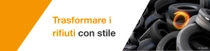 Una gran quantità di pneumatici per auto è accatastata in una pila. Un vortice luminoso si appoggia sulle gomme. Il testo recita “Trasformiamo i rifiuti in stile”. Una gran quantità di pneumatici per auto è accatastata in una pila. Un vortice luminoso si appoggia sulle gomme. Il testo recita “Trasformiamo i rifiuti in stile”.