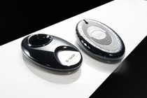 Das BASF-Spezialpolyamid Ultramid® Deep Gloss ist mit dem German Innovation Award 2018 in der Kategorie „Materials and Surfaces“ prämiert worden. Der Rat für Formgebung zeichnet damit branchenübergreifend Produkte aus, die sich vor allem durch einen Mehrwert von bisherigen Lösungen unterscheiden. Ultramid® Deep Gloss vereint die Chemikalienbeständigkeit von teilkristallinen Polyamiden mit dem hohen Glanz und der Blicktiefe von amorphen Kunststoffen. Es eignet sich deshalb besonders für hochglänzende und gleichzeitig widerstandsfähige Bauteile ohne Lackierung im Automobil-Innenraum. / BASF’s specialty polyamide Ultramid® Deep Gloss has been awarded the German Innovation Award 2018 in the category “Materials and Surfaces”. The award is presented by the German Design Council to recognize products from different industries that offer additional benefits compared to previous solutions. Ultramid® Deep Gloss combines the chemical resistance of semi-crystalline polyamides with the high gloss and depth of view of amorphous plastics. It is therefore particularly suitable for automotive interior components which are high-gloss and yet at the same time resistant without coating. / Photo: BASF 2018 Das BASF-Spezialpolyamid Ultramid® Deep Gloss ist mit dem German Innovation Award 2018 in der Kategorie „Materials and Surfaces“ prämiert worden. Der Rat für Formgebung zeichnet damit branchenübergreifend Produkte aus, die sich vor allem durch einen Mehrwert von bisherigen Lösungen unterscheiden. Ultramid® Deep Gloss vereint die Chemikalienbeständigkeit von teilkristallinen Polyamiden mit dem hohen Glanz und der Blicktiefe von amorphen Kunststoffen. Es eignet sich deshalb besonders für hochglänzende und gleichzeitig widerstandsfähige Bauteile ohne Lackierung im Automobil-Innenraum. / BASF’s specialty polyamide Ultramid® Deep Gloss has been awarded the German Innovation Award 2018 in the category “Materials and Surfaces”. The award is presented by the German Design Council to recognize products from different industries that offer additional benefits compared to previous solutions. Ultramid® Deep Gloss combines the chemical resistance of semi-crystalline polyamides with the high gloss and depth of view of amorphous plastics. It is therefore particularly suitable for automotive interior components which are high-gloss and yet at the same time resistant without coating. / Photo: BASF 2018