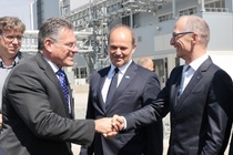 „Battery Materials meets Recycling“ on June 29, 2023 at BASF in Schwarzheide, Germany. From left to right: Maroš Šefčovič, European Commission Vice-Presidentfor Inter-institutional Relations and Foresight, Dr. Martin Brudermüller, Chairman of the Board of Executive Directors of BASF SE, Dr. Peter Schuhmacher, President Battery Materials and Recycling and Catalysts division.  „Battery Materials meets Recycling“ on June 29, 2023 at BASF in Schwarzheide, Germany. From left to right: Maroš Šefčovič, European Commission Vice-Presidentfor Inter-institutional Relations and Foresight, Dr. Martin Brudermüller, Chairman of the Board of Executive Directors of BASF SE, Dr. Peter Schuhmacher, President Battery Materials and Recycling and Catalysts division.