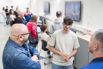 Beim BASF Infotag am 18. April können Interessierte sich über die vielfältigen Jobs am Standort Ludwigshafen informieren und bei Mitmach-Stationen aktiv werden.
Foto: BASF