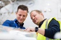Erfolgreiche Zusammenarbeit zwischen BASF und Lufthansa. (Foto: Sonja Brüggemann, Lufthansa Technik AG) Erfolgreiche Zusammenarbeit zwischen BASF und Lufthansa. (Foto: Sonja Brüggemann, Lufthansa Technik AG)