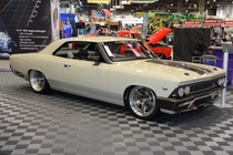 1966 “Recoil” Chevelle from the Ringbrothers, painted in a custom Sand Storm color from the Glasurit® 90-Line, took home an impressive collection of honors. 1966 “Recoil” Chevelle from the Ringbrothers, painted in a custom Sand Storm color from the Glasurit® 90-Line, took home an impressive collection of honors.
