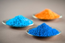 06769_2021. C 100 Studio Stecker und Granulat orange