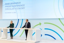 At the Research Press Conference presented Dr. Martin Brudermüller, Chairman of the Board of Executive Directors and Chief Technology Officer of BASF , together with Nina Schwab-Hautzinger, Corporate Communications, BASF’s new Circular Economy Program. At the Research Press Conference presented Dr. Martin Brudermüller, Chairman of the Board of Executive Directors and Chief Technology Officer of BASF , together with Nina Schwab-Hautzinger, Corporate Communications, BASF’s new Circular Economy Program.