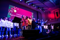 Auch dieses Jahr animiert die Fire Evening House Band beim Sing-along das Publikum zum Mitsingen.
© WOW-Magazin_MuratBilir Auch dieses Jahr animiert die Fire Evening House Band beim Sing-along das Publikum zum Mitsingen.
© WOW-Magazin_MuratBilir