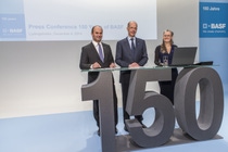 Dr. Martin BrudermÃ¼ller, Vice Chairman (left), 
Dr. Kurt Bock, Chairman of the Board of Executive Directors (center); Elisabeth Schick, Senior Vice President Communications & Government Relations (right). In 2015 BASF celebrates its 150th anniversary. The company announced the interactive anniversary program in an international press conference held in Ludwigshafen. Photo: BASF SE, 2014
,Dr. Martin Brudermüller, Stellvertretender Vorstandsvorsitzender (links); Dr. Kurt Bock, Vorstandsvorsitzender (Mitte); Elisabeth Schick, Senior Vice President Communications & Government Relations (rechts). Im Jahr 2015 feiert BASF sein 150-jähriges Bestehen. Das Unternehmen stellte das interaktive Jubiläumsprogramm in einer internationalen Pressekonferenz in Ludwighafen vor. Foto: BASF SE, 2014

Dr. Martin Brudermüller, Vice Chairman (left), 
Dr. Kurt Bock, Chairman of the Board of Executive Directors (center); Elisabeth Schick, Senior Vice President Communications & Government Relations (right). In 2015 BASF celebrates its 150th anniversary. The company announced the interactive anniversary program in an international press conference held in Ludwigshafen. Photo: BASF SE, 2014