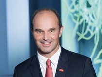 Dr. Martin Brudermüller, 55. Stellvertretender Vorstandsvorsitzender und Chief Technology Officer (CTO), Chemiker, 29 Jahre BASF. Petrochemicals, Monomers, Intermediates, Process Research & Chemical Engineering, Corporate Technology & Operational Excellence, BASF New Business.
Abdruck honorarfrei. Copyright by BASF.
Dr. Martin Brudermüller, 55. Vice Chairman and Chief Technology Officer (CTO), Chemist, with BASF for 29 years. Petrochemicals, Monomers, Intermediates, Process Research & Chemical Engineering, Corporate Technology & Operational Excellence, BASF New Business.
Print free of charge. Copyright by BASF.,Dr. Martin Brudermüller, 55. Stellvertretender Vorstandsvorsitzender und Chief Technology Officer (CTO), Chemiker, 29 Jahre BASF. Petrochemicals, Monomers, Intermediates, Process Research & Chemical Engineering, Corporate Technology & Operational Excellence, BASF New Business.
Abdruck honorarfrei. Copyright by BASF.
Dr. Martin Brudermüller, 55. Vice Chairman and Chief Technology Officer (CTO), Chemist, with BASF for 29 years. Petrochemicals, Monomers, Intermediates, Process Research & Chemical Engineering, Corporate Technology & Operational Excellence, BASF New Business.
Print free of charge. Copyright by BASF. Dr. Martin Brudermüller, 55. Stellvertretender Vorstandsvorsitzender und Chief Technology Officer (CTO), Chemiker, 29 Jahre BASF. Petrochemicals, Monomers, Intermediates, Process Research & Chemical Engineering, Corporate Technology & Operational Excellence, BASF New Business.
Abdruck honorarfrei. Copyright by BASF.
Dr. Martin Brudermüller, 55. Vice Chairman and Chief Technology Officer (CTO), Chemist, with BASF for 29 years. Petrochemicals, Monomers, Intermediates, Process Research & Chemical Engineering, Corporate Technology & Operational Excellence, BASF New Business.
Print free of charge. Copyright by BASF.,Dr. Martin Brudermüller, 55. Stellvertretender Vorstandsvorsitzender und Chief Technology Officer (CTO), Chemiker, 29 Jahre BASF. Petrochemicals, Monomers, Intermediates, Process Research & Chemical Engineering, Corporate Technology & Operational Excellence, BASF New Business.
Abdruck honorarfrei. Copyright by BASF.
Dr. Martin Brudermüller, 55. Vice Chairman and Chief Technology Officer (CTO), Chemist, with BASF for 29 years. Petrochemicals, Monomers, Intermediates, Process Research & Chemical Engineering, Corporate Technology & Operational Excellence, BASF New Business.
Print free of charge. Copyright by BASF.