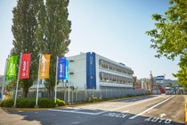 BASF gab die technische Fertigstellung einer neu errichteten Produktionsanlage für das Kunststoffadditivgeschäft am Standort Pontecchio Marconi, Italien, bekannt. Die hochmoderne Anlage wird eine breitere Palette von NOR®-Lösungen produzieren und damit die führende Position der BASF im strategisch wichtigen und wachsenden Agrarsektor unterstützen. BASF gab die technische Fertigstellung einer neu errichteten Produktionsanlage für das Kunststoffadditivgeschäft am Standort Pontecchio Marconi, Italien, bekannt. Die hochmoderne Anlage wird eine breitere Palette von NOR®-Lösungen produzieren und damit die führende Position der BASF im strategisch wichtigen und wachsenden Agrarsektor unterstützen.