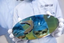 The lab technicians test the wetting properties of a silicon wafer after it has been treated with Planapur®, a polishing material that contains nanoparticles. Wafers are polished with Planapur® several times during manufacture. To ensure that no scratches develop on their surface, the grinding particles must be extremely small and fine. As a leading market player in Asia and Europe, BASF has strong expertise in delivering process chemicals and solutions for the semiconductor industry. The lab technicians test the wetting properties of a silicon wafer after it has been treated with Planapur®, a polishing material that contains nanoparticles. Wafers are polished with Planapur® several times during manufacture. To ensure that no scratches develop on their surface, the grinding particles must be extremely small and fine. As a leading market player in Asia and Europe, BASF has strong expertise in delivering process chemicals and solutions for the semiconductor industry.