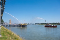 Das Übungsszenario der 34. Großschadensalarmübung fand direkt am Rhein statt.