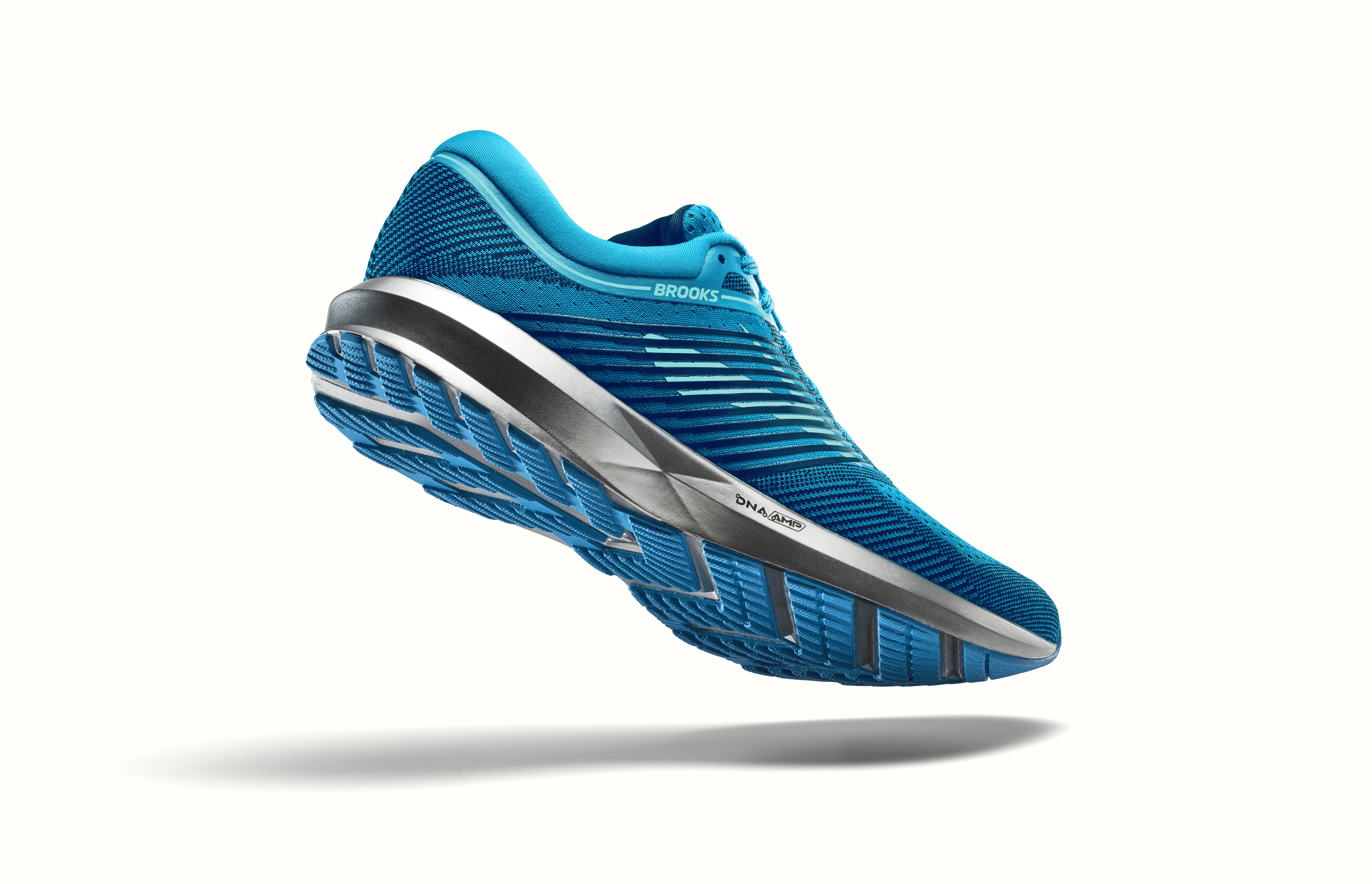 brooks running shoes dna amp